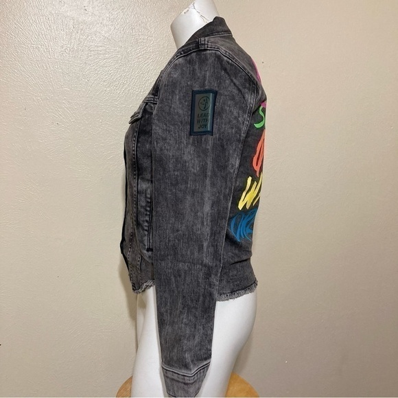 ZUMBA grey denim jacket Medium “Babe” “superstar” “warrior” “dreamer” NWT - Picture 12 of 12